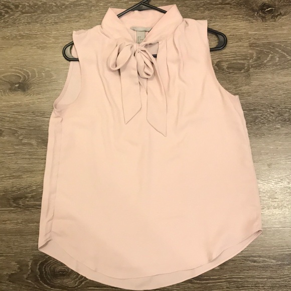 NEW w/o tags H&M dusty pink blouse with tie. US 4 - Picture 1 of 6